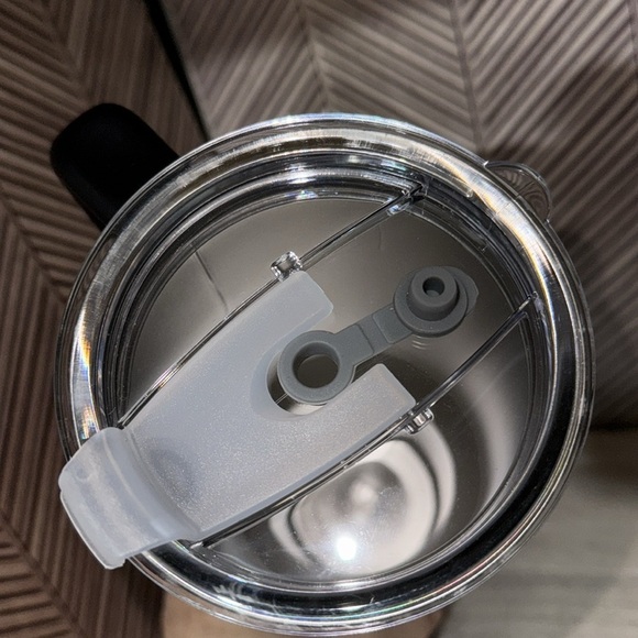 Sanrio Kuromi tumbler NEW 40oz stainless steel cold drink straw hello kitty - Picture 3 of 5